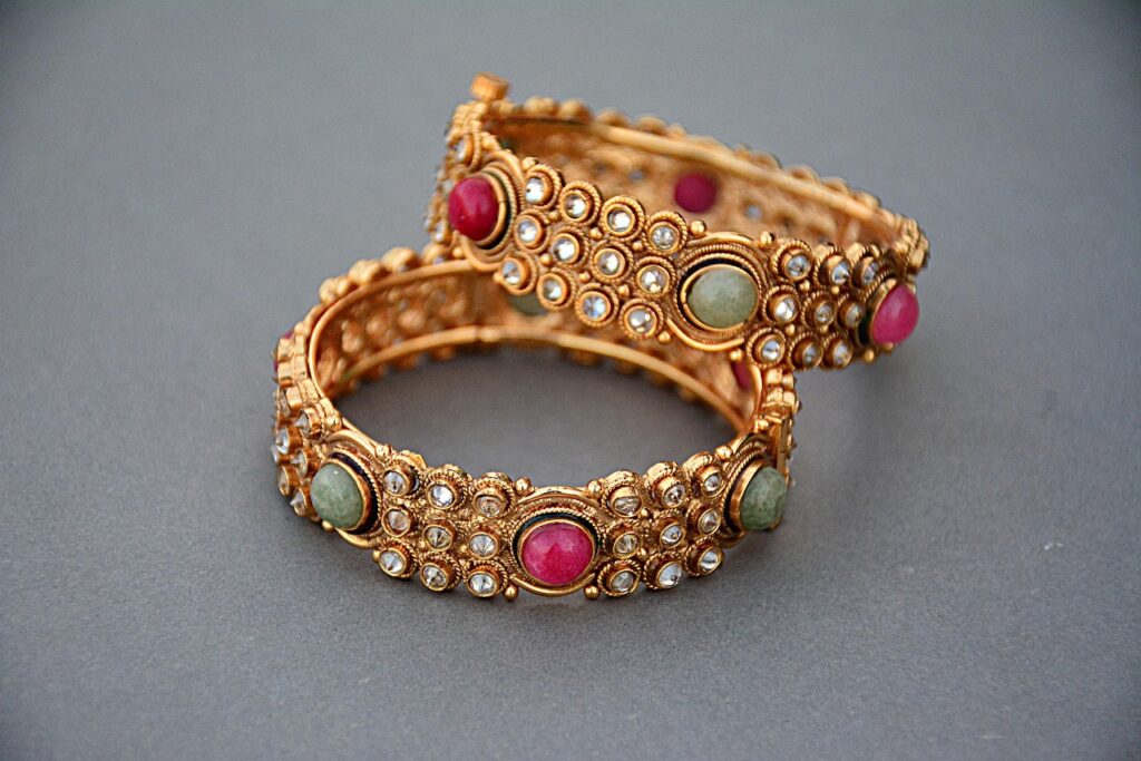 jewellery, gold, gold jewelry, luxury, jewelry, woman, fashion, gray fashion, gray jewelry, jewellery, jewellery, jewellery, jewellery, jewellery, gold jewelry, jewelry